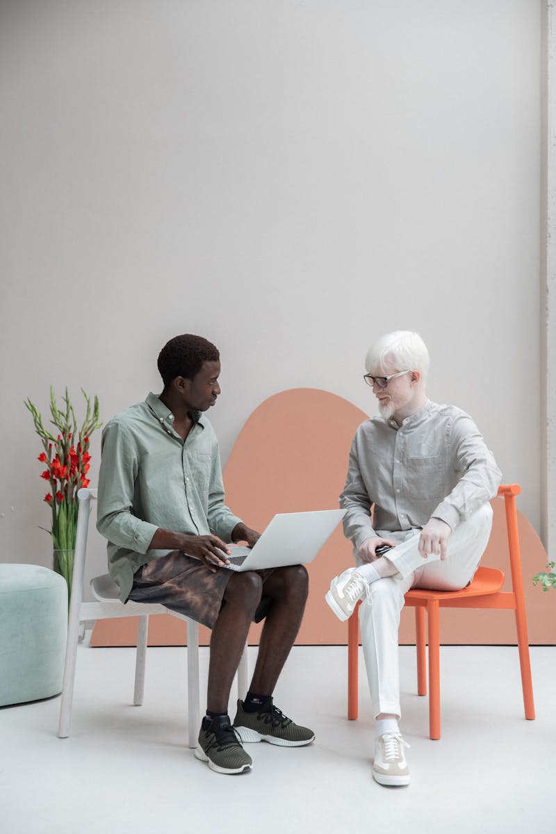 Live Chat Agent: AI vs Human