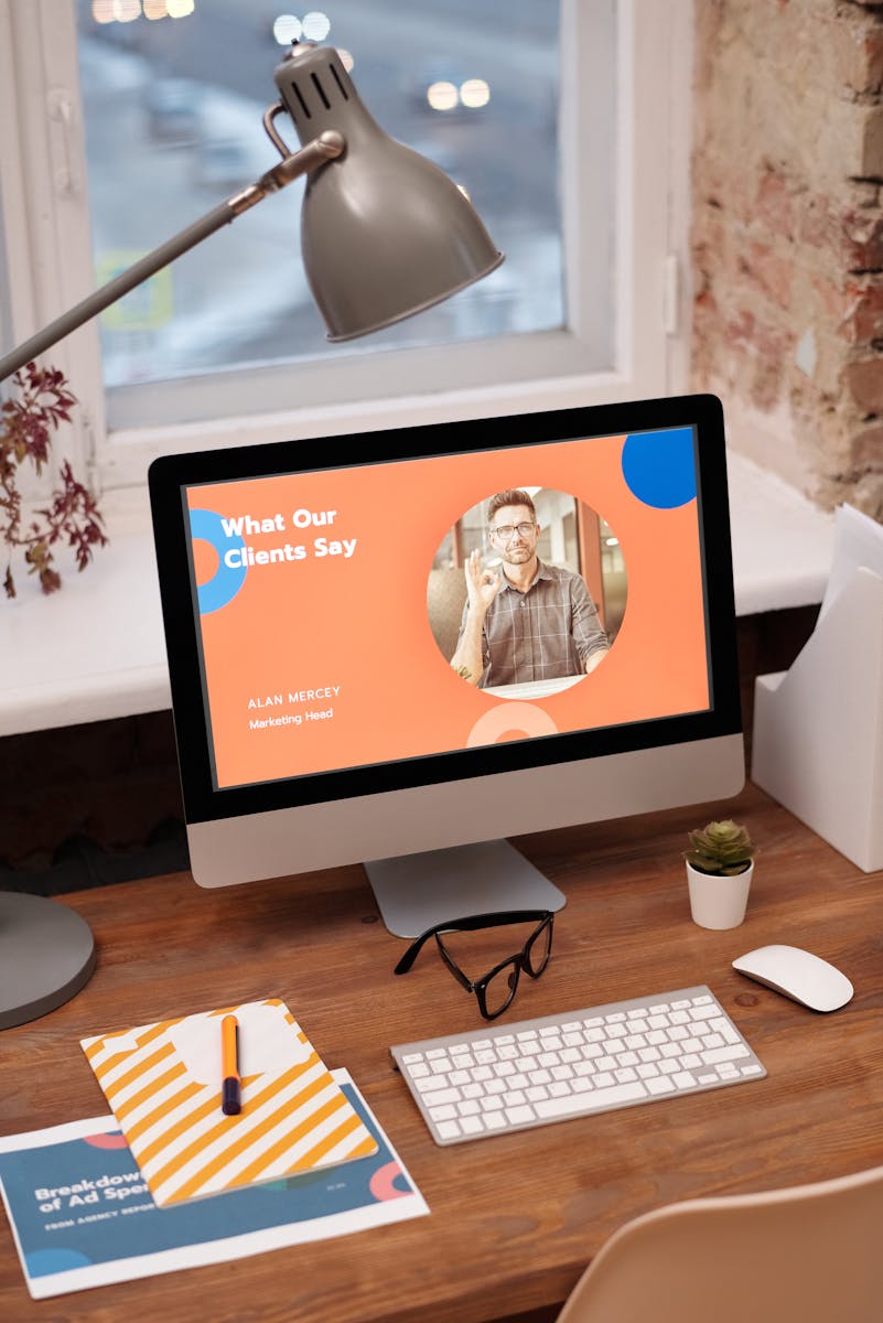 HOW LIVE CHAT HELPS WEBSITE SALES